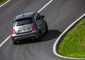 Abarth 595 Pista motor velocidad
