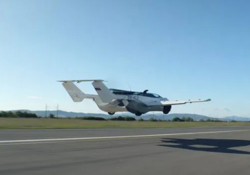 el primer auto volador que logró un viaje interurbano carretera autos prototipo kilómetros