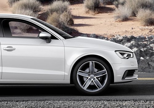 Audi A3 sedán llantas
