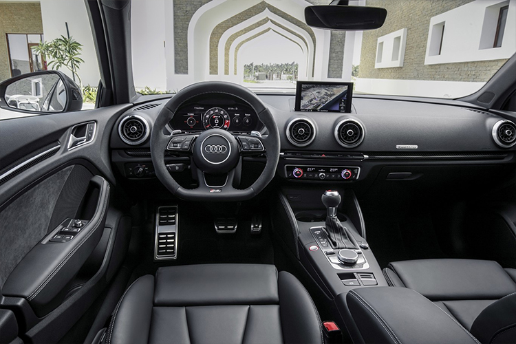 Audi RS3 Nardo edition sistema de infoentretenimiento