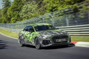 Audi RS3 rompe récord en compactos en el Infierno Verde modelos autos