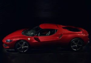 hypercar diseño equipamiento rendimiento potencia desempeño espacio motor