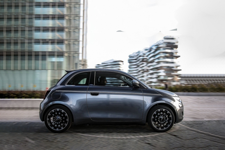 Fiat convertirá todos sus vehículos en eléctricos para 2030 carrocería variantes diseño