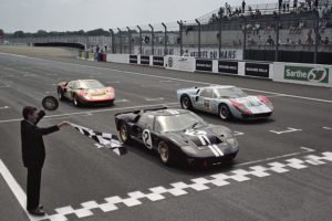 Ford GT40 campeón en Le Mans 66 competición