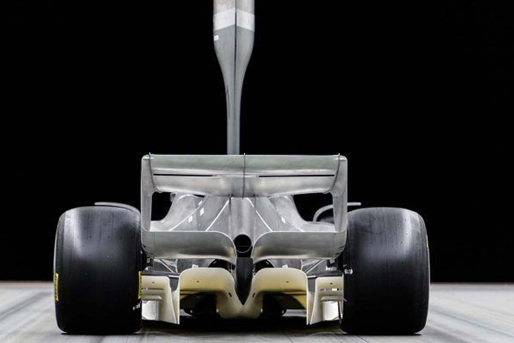 Fórmula 1 prototipo neumáticos
