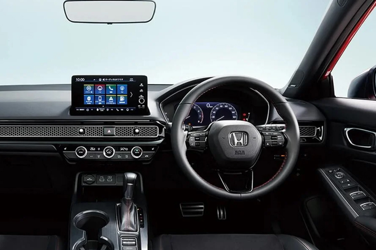 Honda Civic 2022 ahora híbrido y nueva variante Hatchback interior sistema de infoentretenimiento pantalla