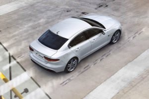 Jaguar XE 2021 carrocería