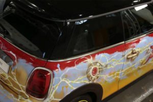 MINI Eléctrico edición tributo Flash carrocería