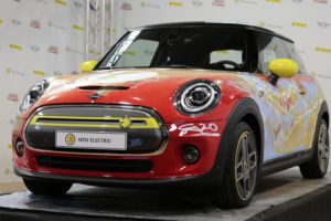 MINI Eléctrico edición tributo potencia