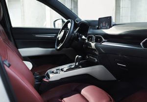 Mazda MX-5 edición especial pantalla táctil