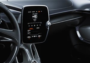 roadster biplaza pantalla táctil