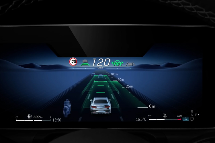 Mercedes-Benz Clase S 2021 con airbags traseros nueva tecnología en Seguridad