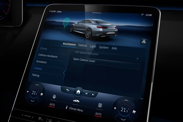 Mercedes-Benz Clase S 2021 con airbags traseros pantalla principal configuración MBUX