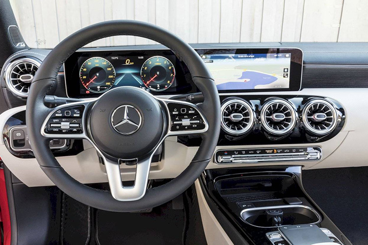 Mercedes CLA 2020 sistema de infoentretenimiento