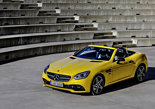 Mercedes SLC en amarillo sun yellow