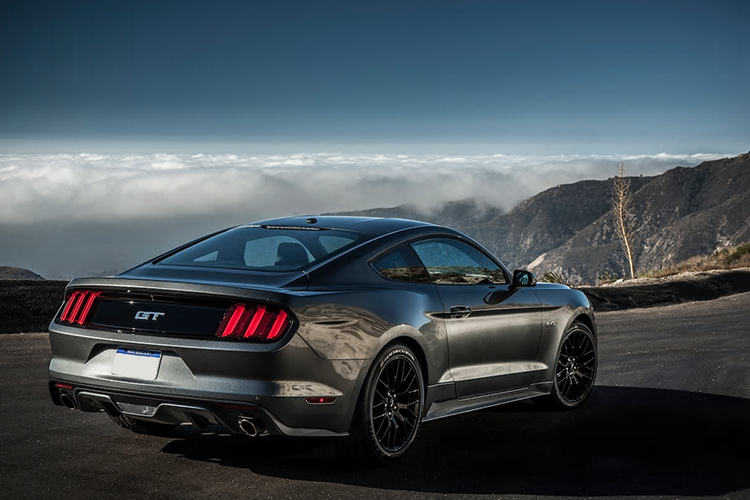 Mustang GT Edición tributo se va a subasta