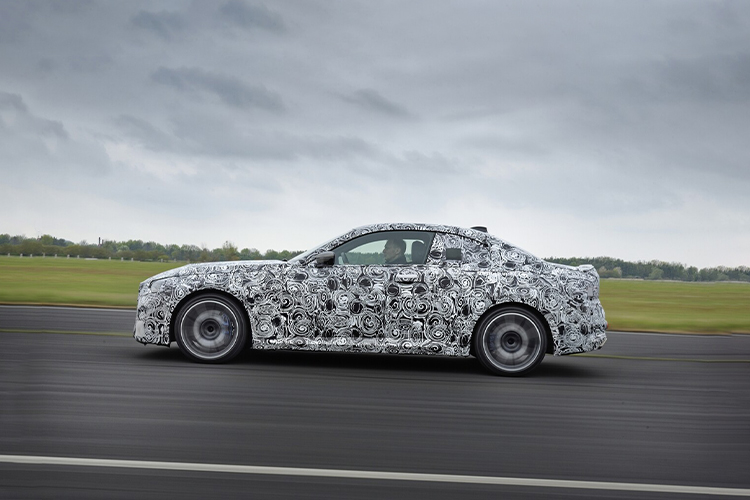 Nuevo BMW Serie 2 Coupé llegará a mediados de 2021 carrocería espacio