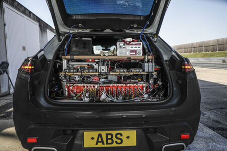 Porsche Macan EV totalmente eléctrico se prepara para 2023 carrocería SUV potencia