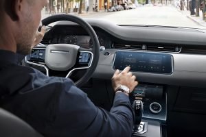Range Rover Evoque 2021 sistema de infoentretenimiento