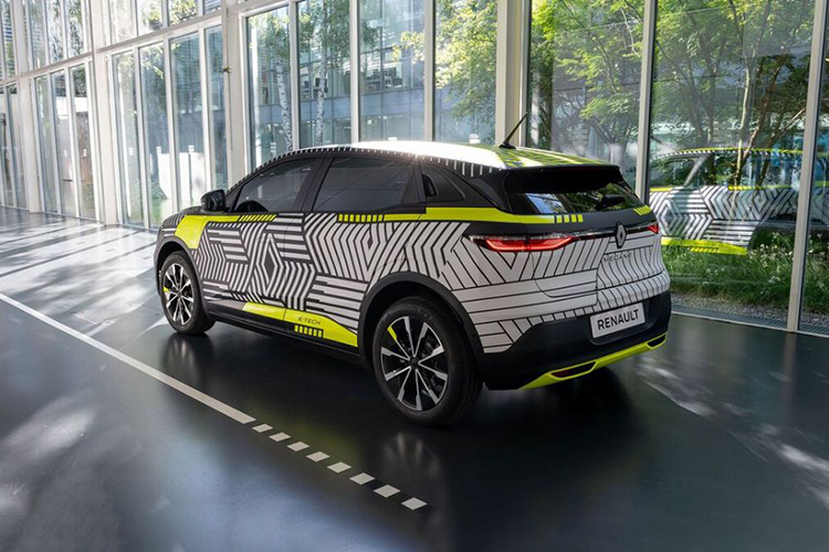 Renault Megan E-Tech nuevo totalmente eléctrico innovaciones potencia acabados autonomía