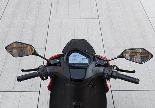 SEAT MÓ eScooter 125 primer moto Seat totalmente eléctrica ya está disponible motor eléctrico extraíble