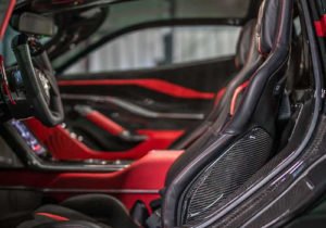 SSC Tuatara hypercar motor diseño