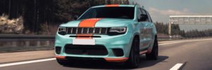 SUV Jeep Grand Cherokee Trackhawk modificado por GeigerCars con colores Gulf alcanza los 900 hp velocidad motor sistema GeigerCars SUV modificado durabilidad calidad venta precio Alemania Jeep