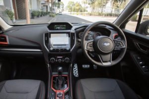 Subaru Forester 2022 rediseñado estrena facelift sistema de infoentretenimiento interior pantalla