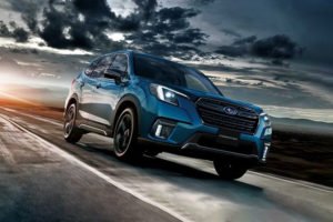 Subaru Forester 2022 rediseñado estrena facelift variantes equipamiento desempeño carrocería