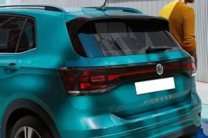T-cross parte trasera color azul