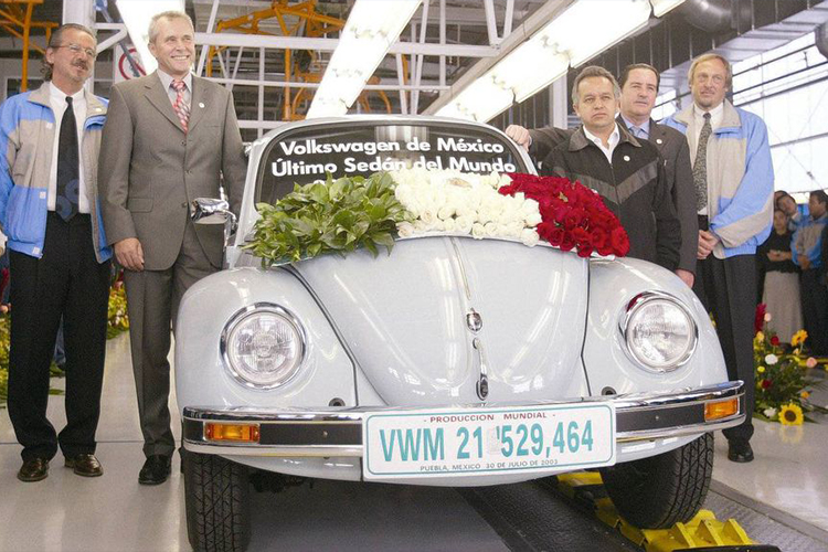 Volkswagen Tipo 1 sedán cumple 17 años