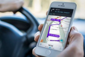 Waze actualiza su aplicación, ahora podrás ver rutas sugeridas y el por qué autos incidentes