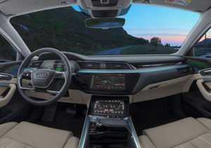 audi e-tron interior sistema infoentretenimiento