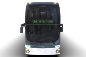 autobus electrico de Hyundai en Corea del Sur con dos pisos y rampa electrica para sillas de ruedas