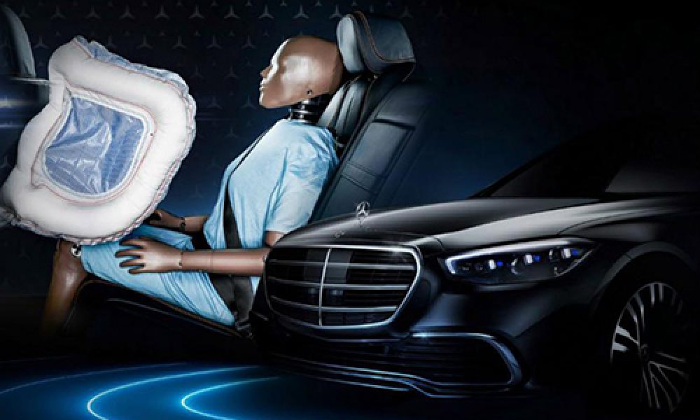 Mercedes-Benz Clase S 2021 con airbags traseros nueva tecnología