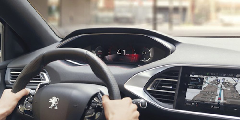 Peugeot 308 ¡Pierde la instrumentación digital! por crisis de microchips