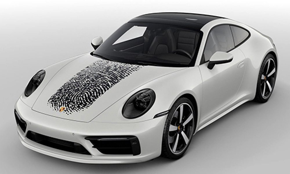 Porsche 911 personalizado con huella dactilar