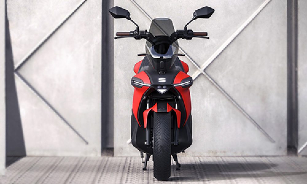 Seat e-Scooter primer motocicleta de la marca es totalmente eléctrica velocidad tecnologia ecologico electrico motor innovaciones sistema tecnologia seat primer motocicleta durabilidad rendimiento