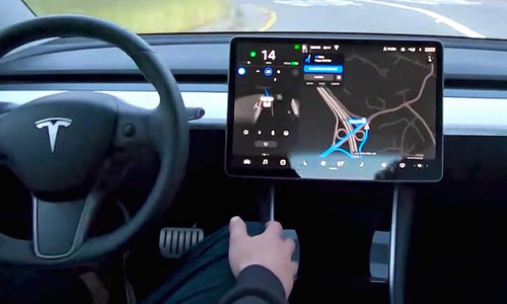 Tesla inicia fase de pruebas Beta conducción totalmente autónoma diseño desempeño autos equipamiento rendimiento motor velocidad