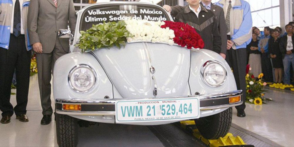 Hoy, hace 17 años, salió de producción el último ¡Volkswagen Vocho!