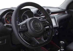 interior con emblema Katana