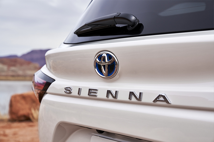 nuevo modelo hibrido Toyota Sienna 2021 opciones de motor